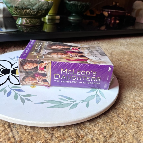 McLeods Daughters - The Complete Fifth Season (DVD, 2008, 8-Disc Set) NEW. - Picture 3 of 15